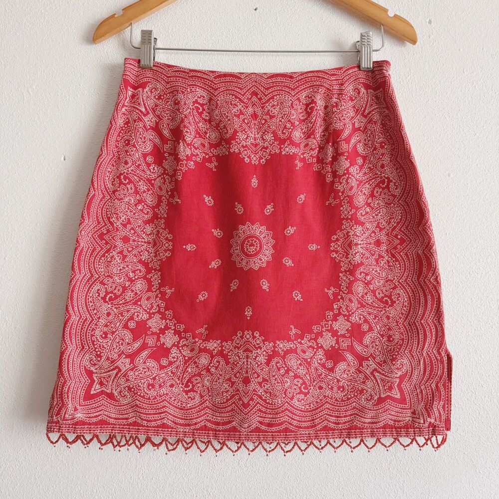 90s vintage raspberry color paisley bandana print skirt w/ beaded hem